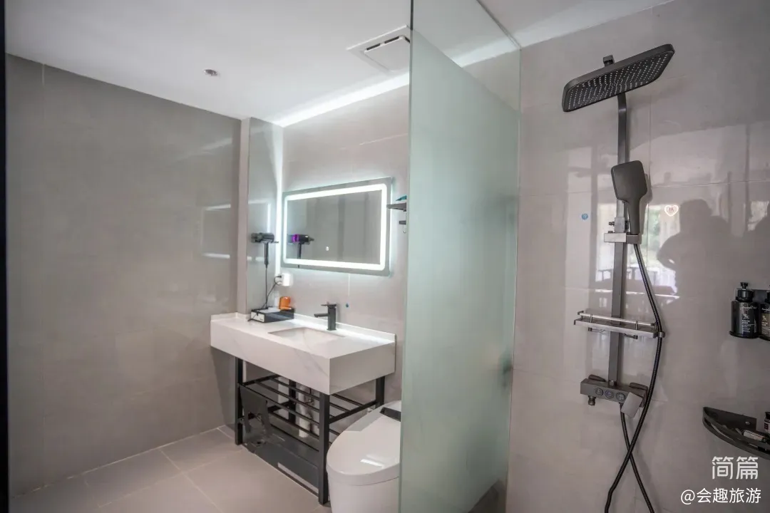 【沃然山居民宿】A栋14房35床|山涧民宿·山泉水滑梯泳池·独立泡池·独立KTV·户外草坪团建场地·会议室