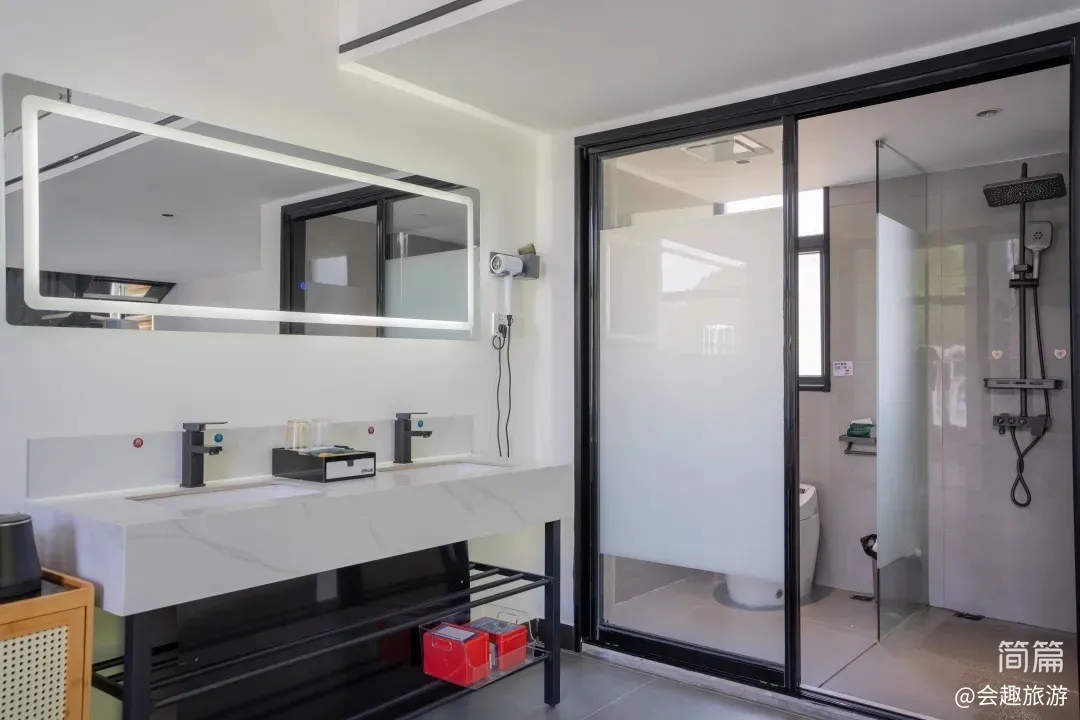 【沃然山居民宿】A栋14房35床|山涧民宿·山泉水滑梯泳池·独立泡池·独立KTV·户外草坪团建场地·会议室