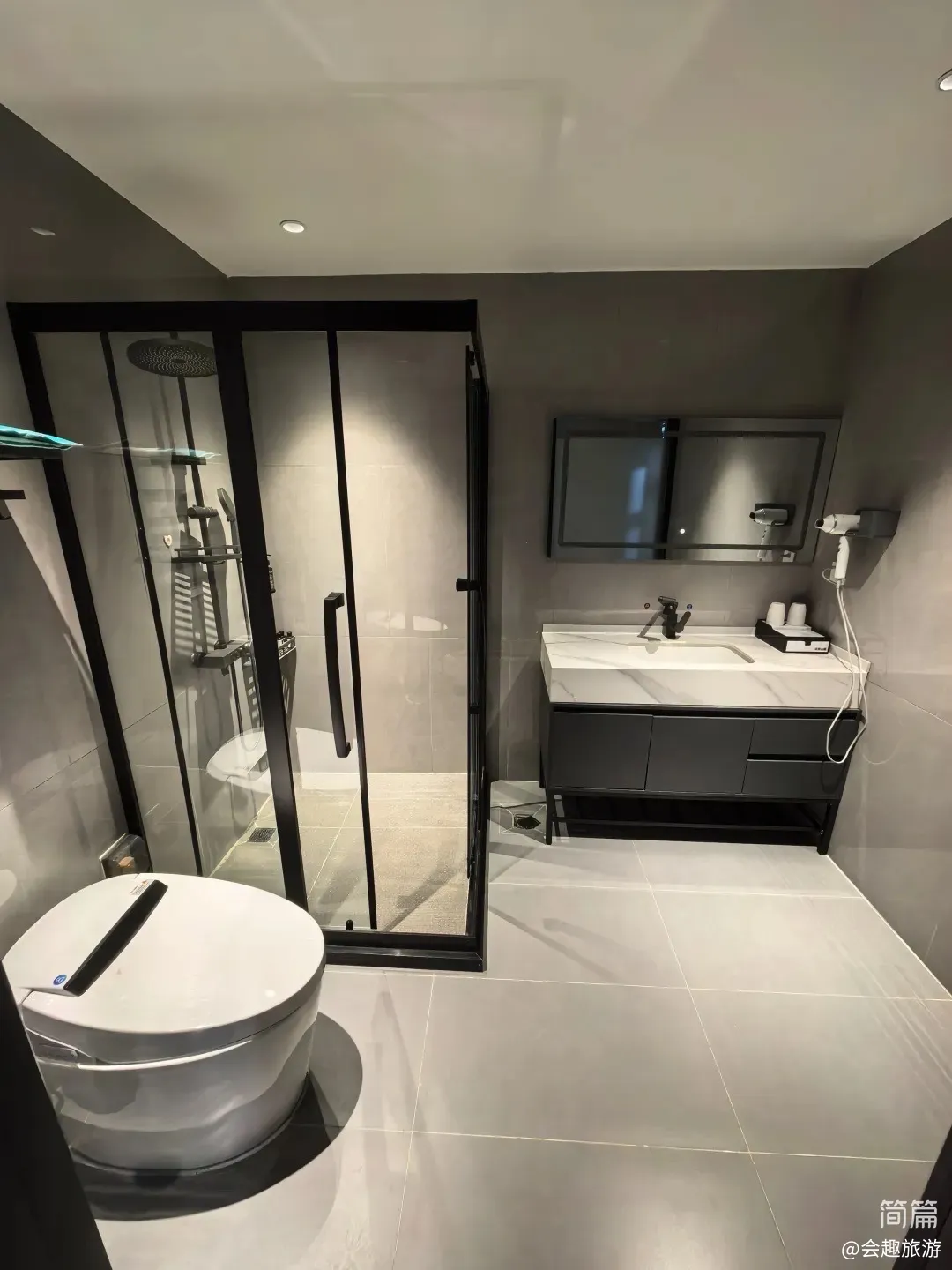 【沃然山居民宿】A栋14房35床|山涧民宿·山泉水滑梯泳池·独立泡池·独立KTV·户外草坪团建场地·会议室