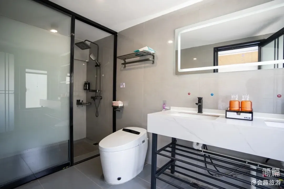 【沃然山居民宿】A栋14房35床|山涧民宿·山泉水滑梯泳池·独立泡池·独立KTV·户外草坪团建场地·会议室