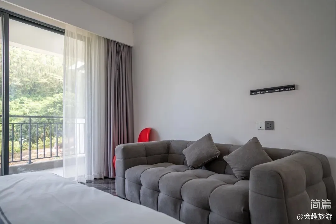 【沃然山居民宿】B栋11房22床|山涧民宿·山泉水滑梯泳池·独立KTV·户外草坪团建场地·会议室