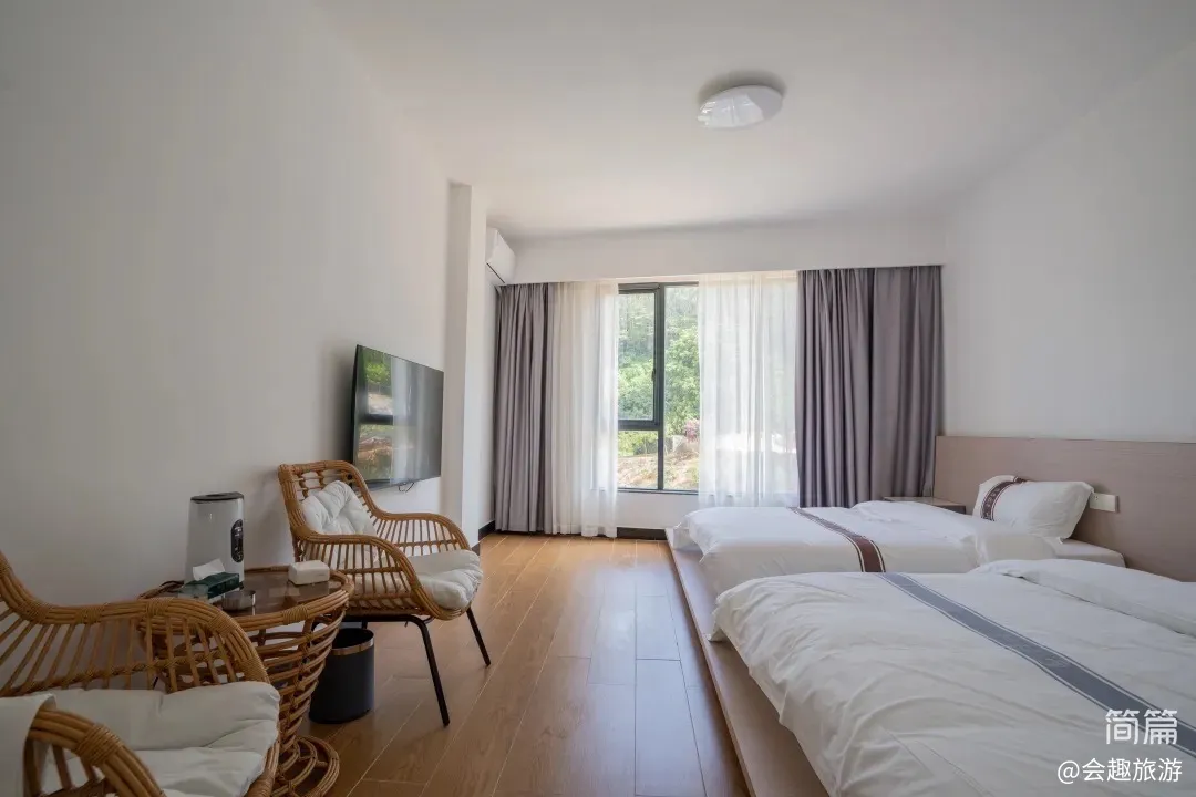 【沃然山居民宿】B栋11房22床|山涧民宿·山泉水滑梯泳池·独立KTV·户外草坪团建场地·会议室