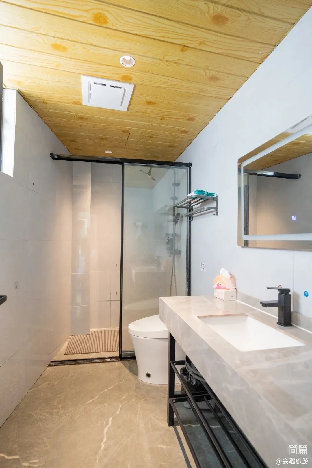 【沃然山居民宿】B栋11房22床|山涧民宿·山泉水滑梯泳池·独立KTV·户外草坪团建场地·会议室