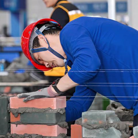 技能照亮前程--宝安技能人才典型系列宣传（第一期）