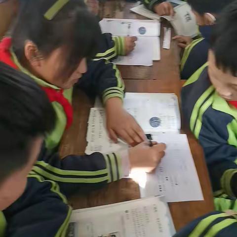 “保护地球妈妈，让和谐走遍世界”——记镇东小学道法组教研活动