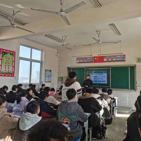 课堂展风采，研思共成长——林邑中学高二化学组听评课教研活动顺利开展