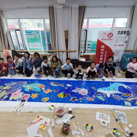 【文明实践在行动】青年东路社区开展六一儿童节“百米画卷·海洋童话”活动
