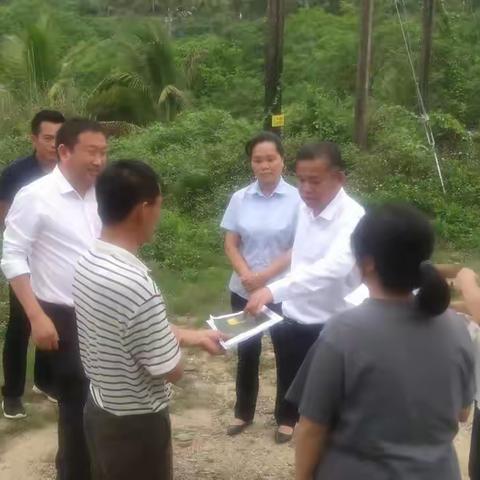 县水务局组织相关部门到小妹水库探讨历史遗留问题解决办法