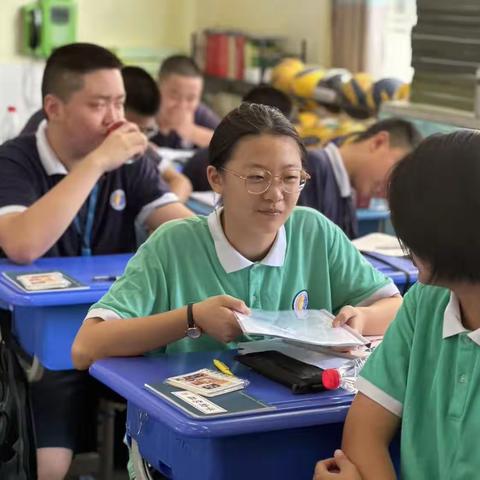 “拼在当下，赢在未来”2108班迎来初三开学报到