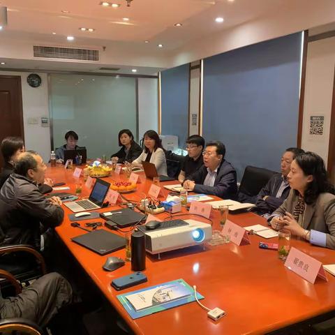“走出去”考察精准“扫描”促招引