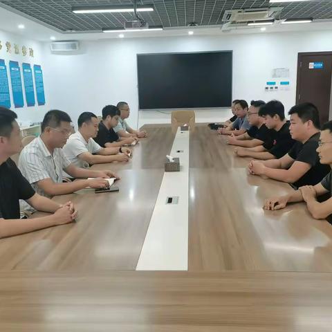 闻“风”而动：全面开展小街小巷台风前安全排查