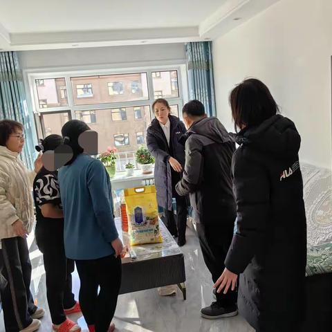 寒冬送温暖，爱心暖民心！