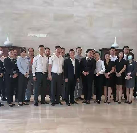 对标杆、拓视野，激活力——圣境城服走进蓝海风中心