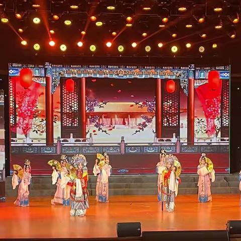 “粉墨童年”绎国粹 传承经典展风采