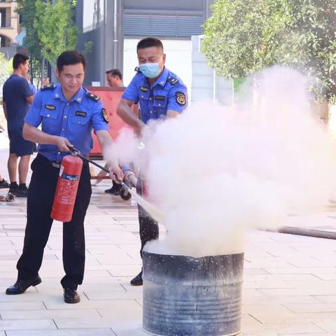 筑牢安全防线——市场办开展消防实操培训 提升操作技能