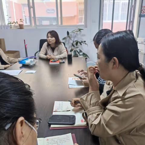 小寨路街道育华社区党总支部开展3月份主题党日活动