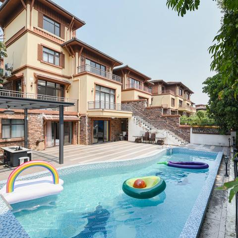 联排欢唱派对别墅·14房20床I泳池+KTV+烧烤+街机+麻将+烧烤