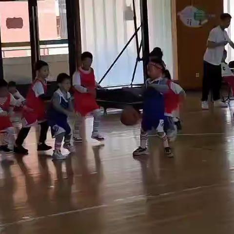 精彩“篮”不住，一起向未来——记明华小学2023年2201班   第一次篮球🏀比赛