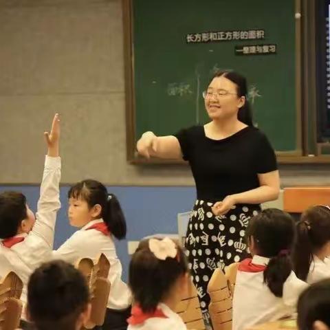 数学真美妙  探索风景俏——海陵路小学暑期数学研修活动