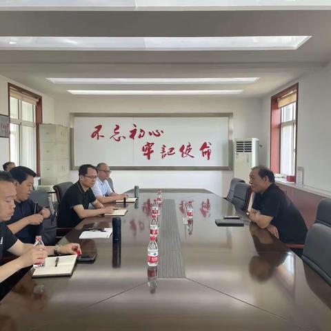 区领导杜运平召开招商引资专班工作会