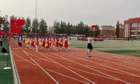 临沂李公河小学红色运动会——三年级五班