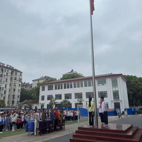 “强身健体我运动 凝心聚力展风采”——护国小学四一班运动会精彩瞬间