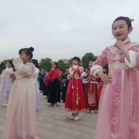 读书让你的人生更精彩——江苏师大附实校小学本部国旗下讲话风采展示（四）