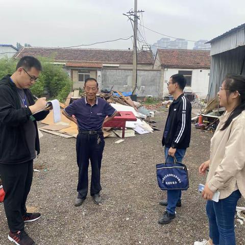 凤城街道：开展废品收购站安全隐患排查工作