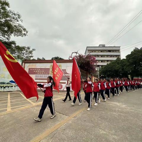 扶绥县新宁镇吉阳小学2023年“清明祭英烈   遗志永传承——我们的节日·清明节”祭扫烈士纪念塔活动