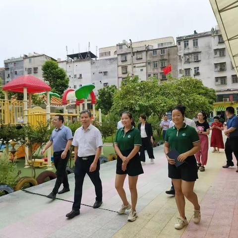 自治区教育督导委员会办公室领导莅临宏宇幼儿园进行开学调研工作