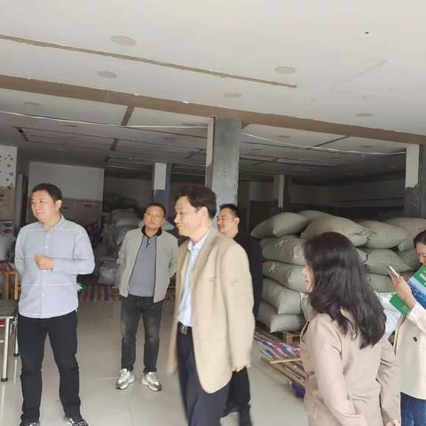 南阳市联合督导组到我县督导中医药特色乡镇和区域集散市场工作