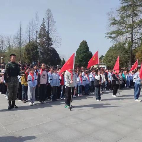 缅怀革命先烈 传承红色基因——周口小学清明节红色研学之旅