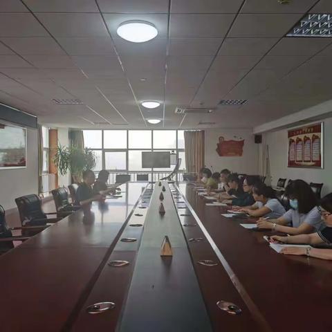 区融媒体中心召开升学季廉洁纪律会议