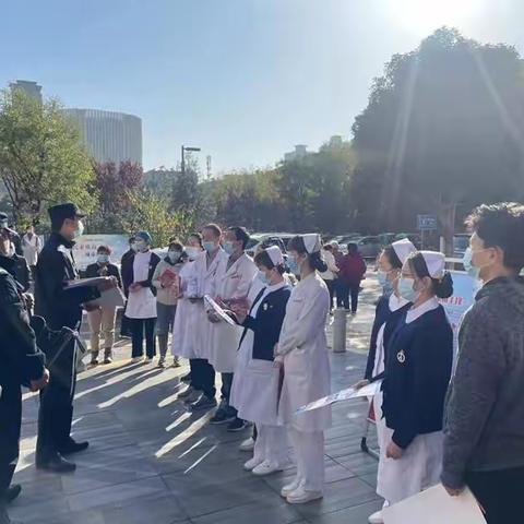 【公安未央分局新府路派出所】社区民警辖区开展艾滋病宣传活动