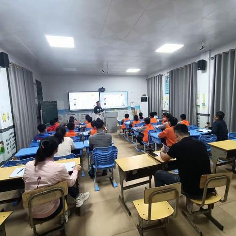 精心授课，认真教研—记三年级英语精品课展示