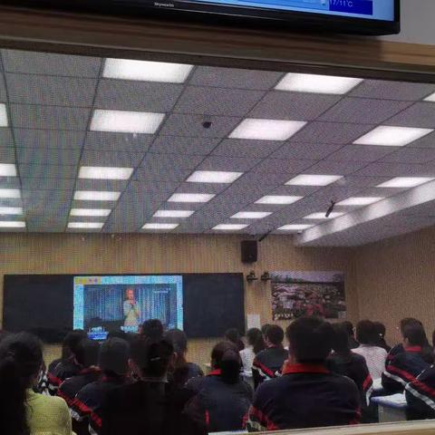 成长路上展风采，不负芳华促提升—菏泽一中人民路校区政治大组教研活动