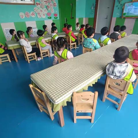 小脚丫幼儿园主题活动——世界水日