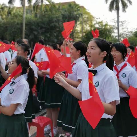 以青春之花，结奋斗之果。