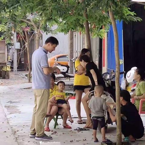 美扶村委会开展日常宣传巡查督导工作