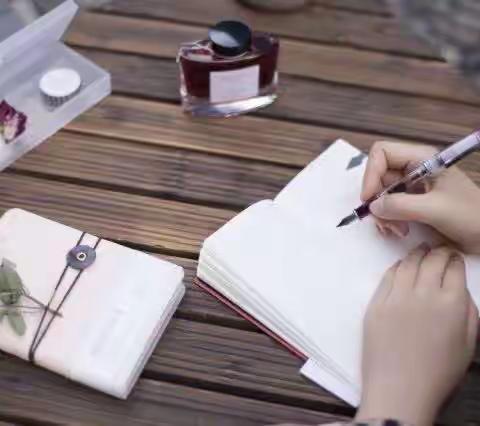 执笔润校园  古韵逸书香   ——奉皇学校午间练字活动