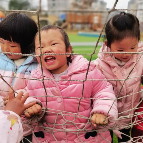 明花幼儿园 ☀豆豆二班☀第二周生活记录