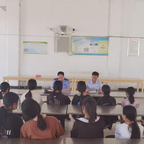 树立法治意识，争做法治少年 ——界圩小学法治教育专题讲座