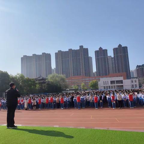 清明祭英烈  缅怀忠骨魂——郾城实验中学东校区七年级清明祭祀扫墓活动