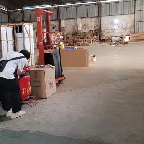 “迎中秋 庆国庆”大源街石湖村节前开展安全生产整治行动