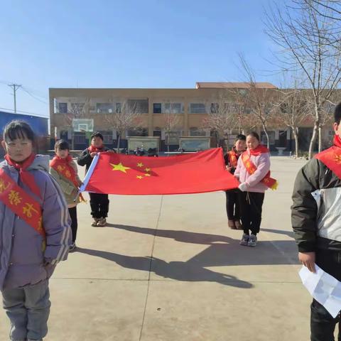 春暖花开日 少年奋进时 —司寨乡岸下小学升旗仪式