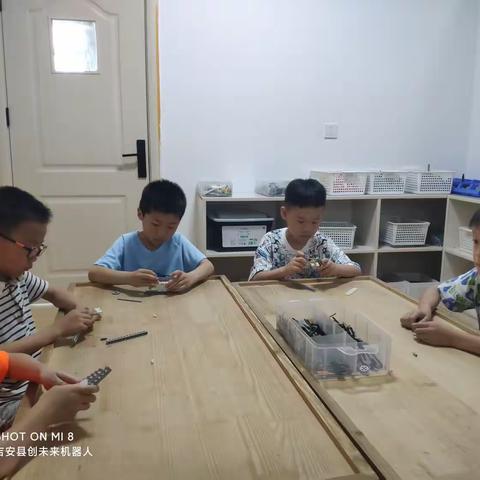创未来机器人：6月10日上午10：20—11：50极光课程反馈