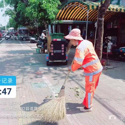 【万城镇环卫工作简报】力度不减、标准不降，周末环境卫生整治不停歇