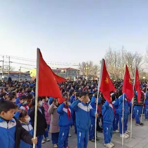 学习二十大，永远跟党走—梁山县第八实验小学第三周升旗仪式