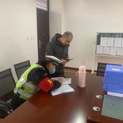 眉县交通管理大队：开学第一课交通安全记心间