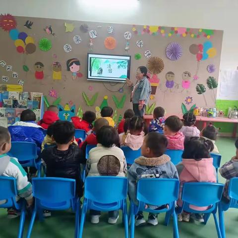 宫里镇萌蕾幼儿园托二班第九周精彩活动剪辑